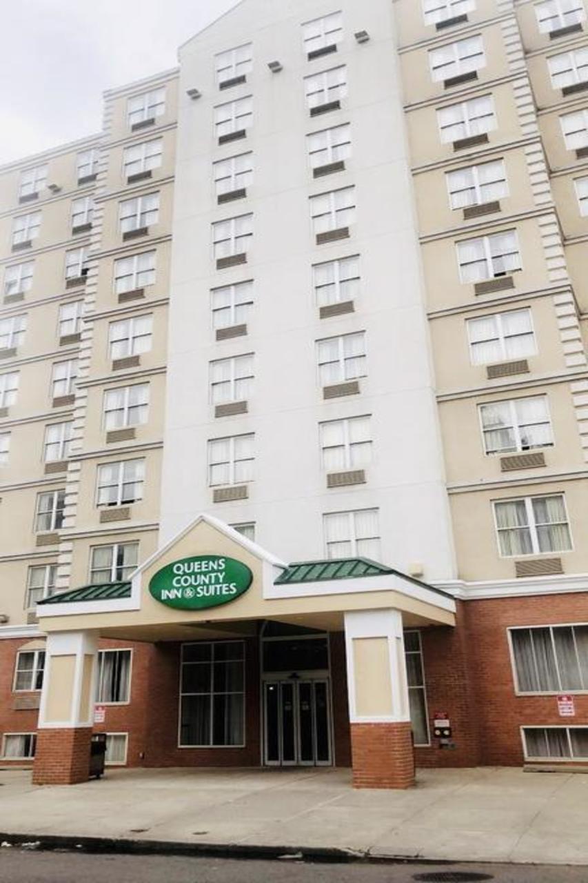 Queens County Inn And Suites New York Exterior foto